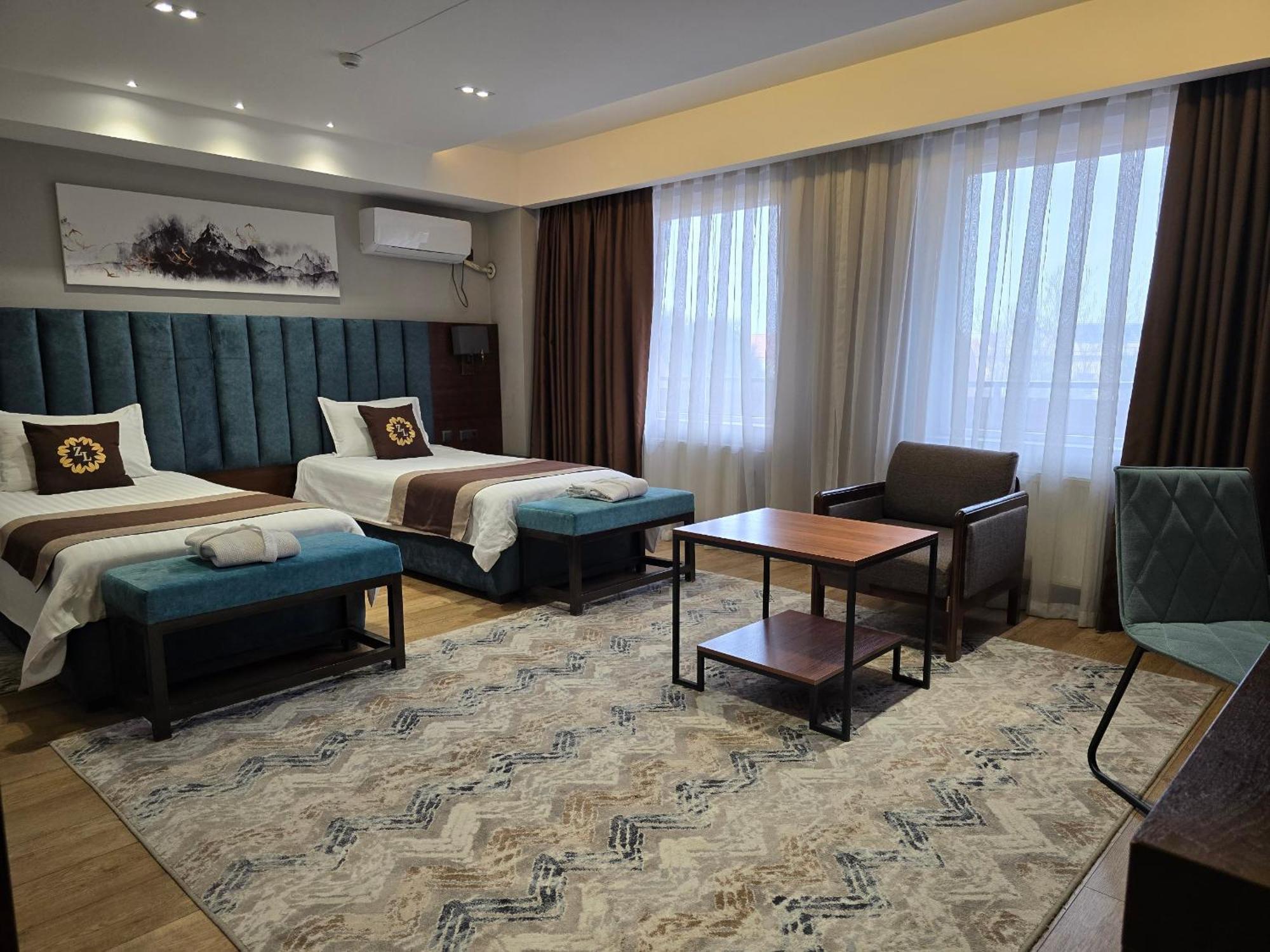 Ziyorat Luxury Hotel Fergana Exterior foto