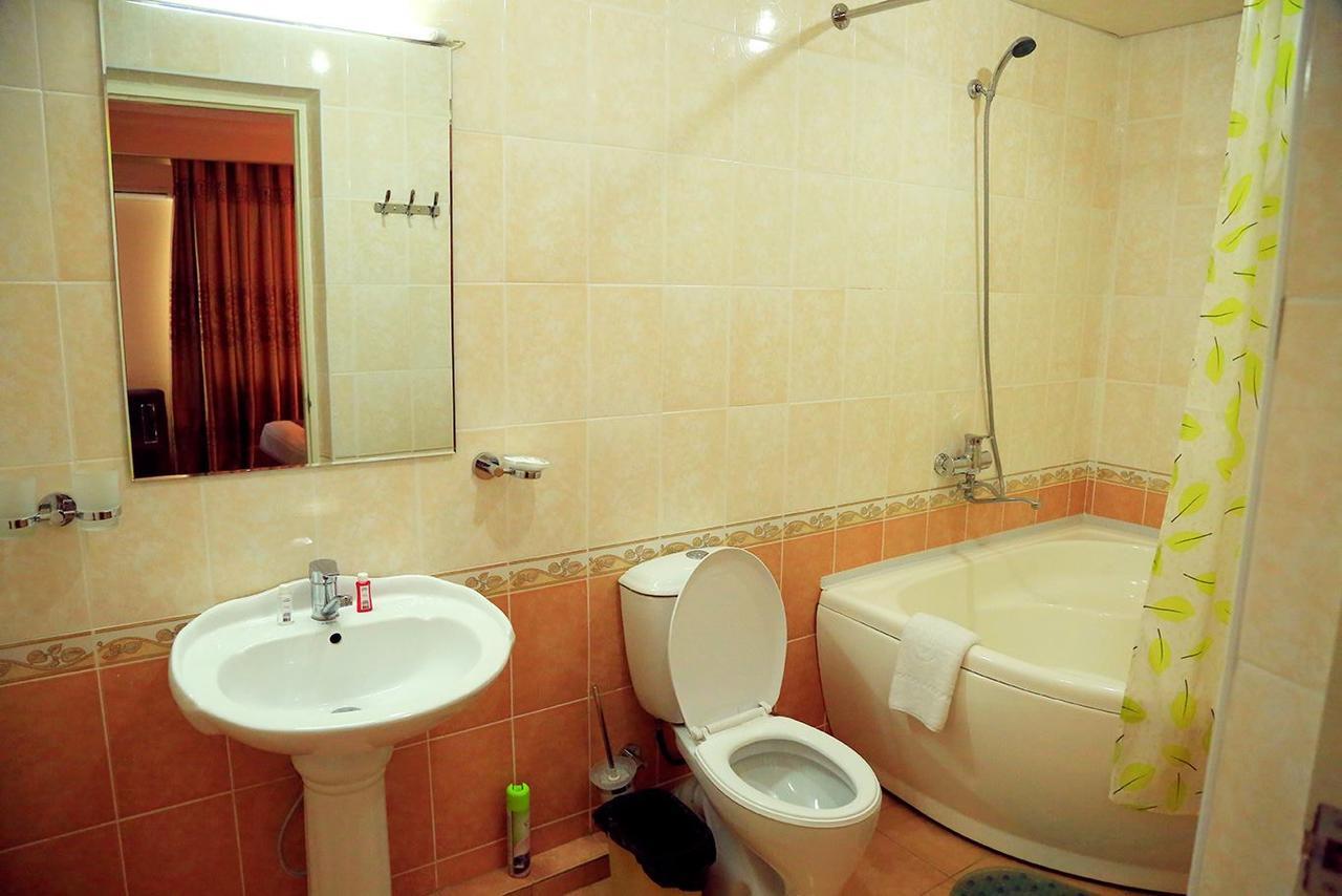 Ziyorat Luxury Hotel Fergana Exterior foto