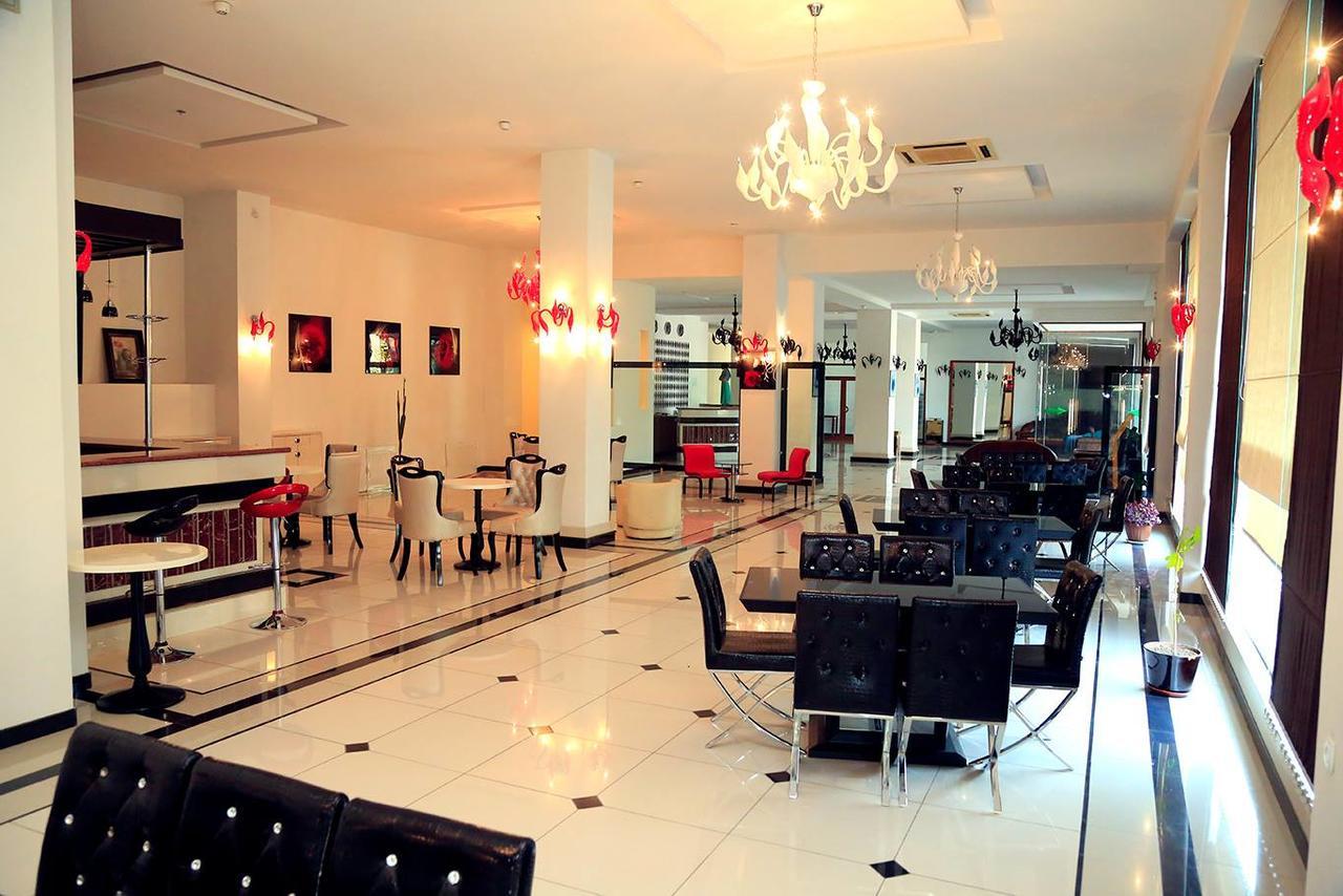 Ziyorat Luxury Hotel Fergana Exterior foto