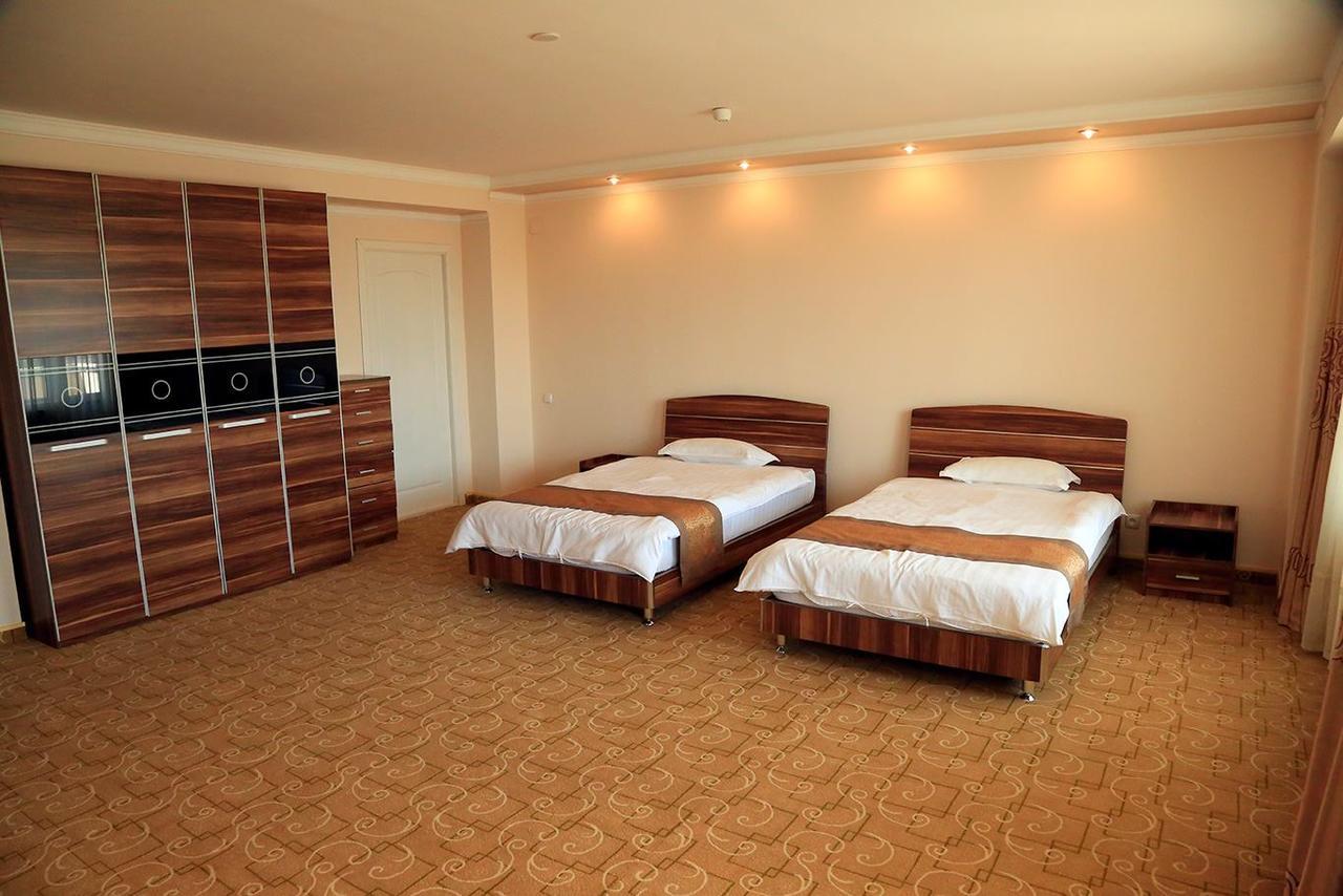 Ziyorat Luxury Hotel Fergana Exterior foto