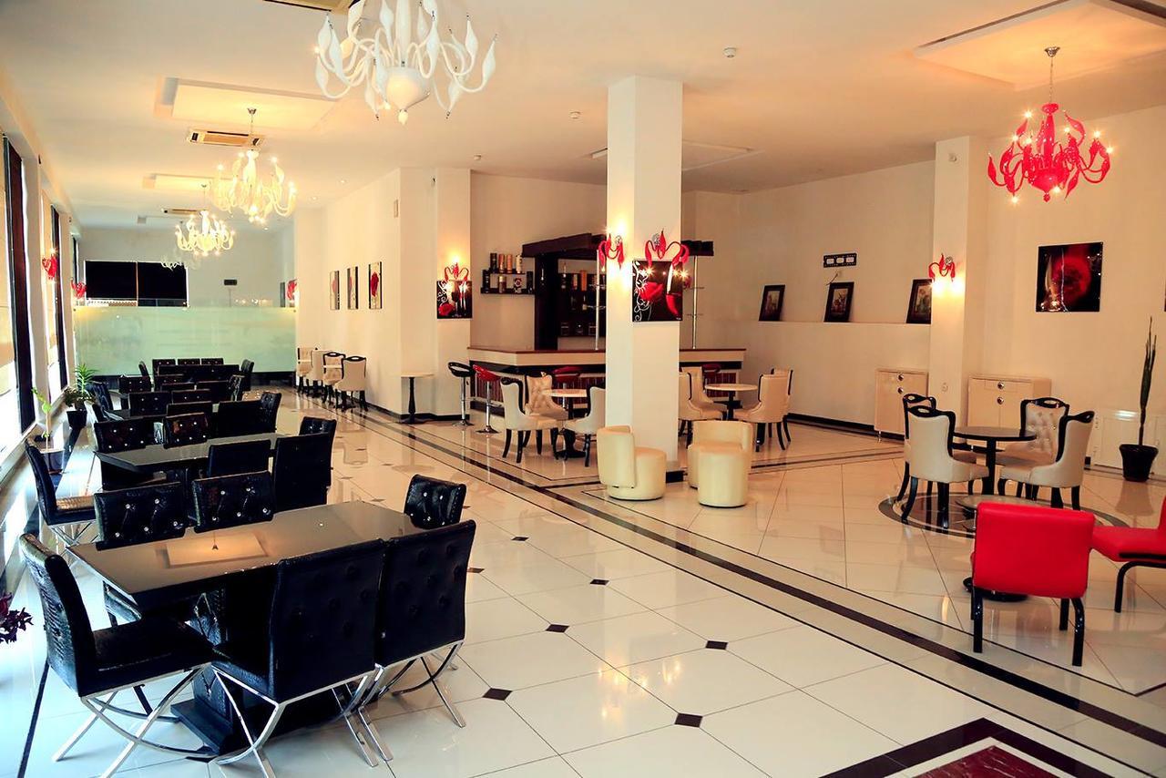Ziyorat Luxury Hotel Fergana Exterior foto